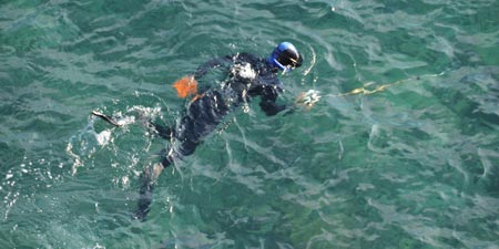 Alanya – Harpunenfischen am Hafen