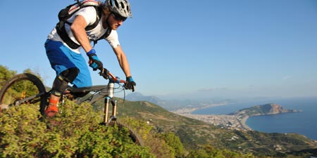 Mario Lenzen - Enduro all-mountain bikers in Antalya