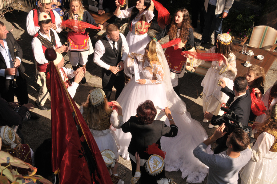 Hochzeit In Albanien Traditionelle Hochzeitsbrauche