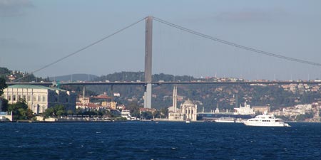 Istanbul - Großstadt am Bosporus