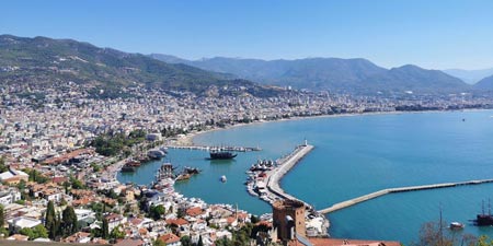 Alanya – Hike up the Castle Hill – Gourds in the Bazaar