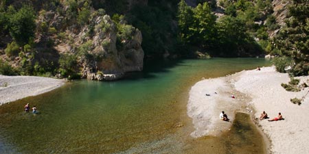 Alara Fluss und die seldschukische Karawanserei Alarahan