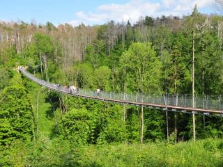 Hängeseilbrücke für Wanderer in Braunsroda