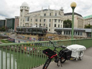 Travelling Vienna with BTurtle and EBike