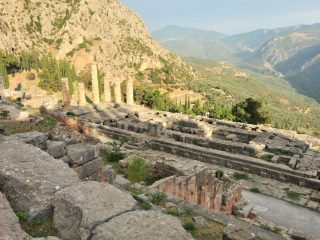 Delphi - Theater and Apollon Tempel