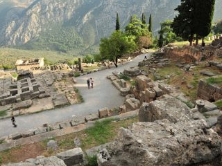 Delphi - Theater and Apollon Tempel