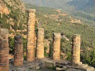 Delphi - Theater and Apollon Tempel