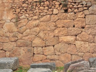 Delphi Wall Construction