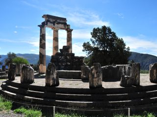 Mytthology - The Oracle of Delphi