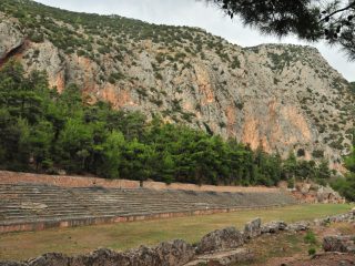 Delphi - Stadion und Theater