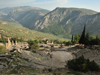 Delphi - Stadion und Theater