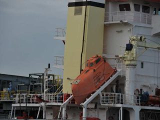 Bremen - tour along shipsin the harbour