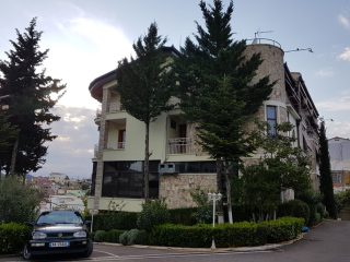 Hotel Baron Tirana