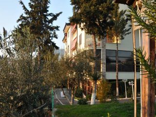 Hotel Baron Tirana