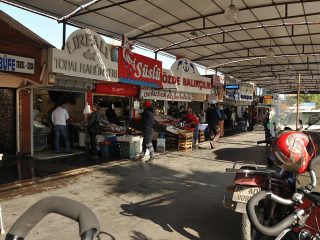 Frischer Fisch vom Markt in Güzelbahçe