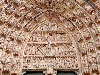 Die Fassade des Münsters