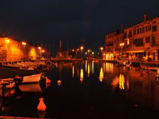 Lazise - Castle and historical Center at Garda Lake
