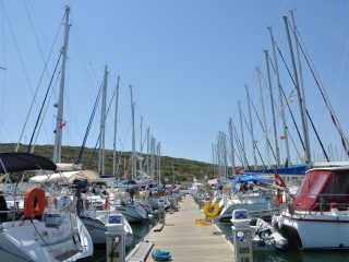 Sailing along Izmir coastline with friend