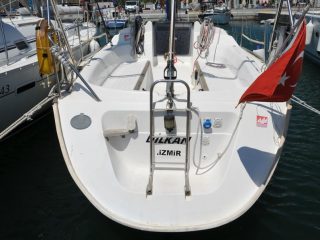 Sailing along Izmir coastline with friend
