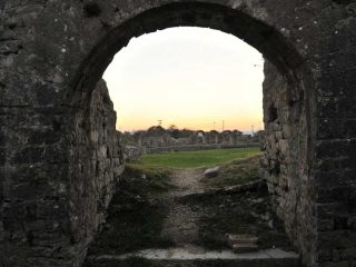 Salona Arenazugang