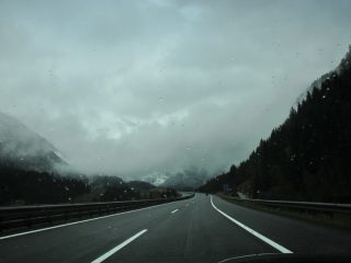 Reise durch den Karawankentunnel