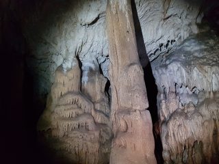 Pellumbas Höhle bei Tirana