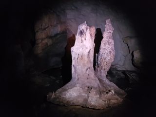 Pellumbas Höhle bei Tirana