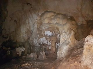Pellumbas Höhle bei Tirana