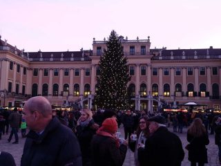 Weihnachtsmarkt am Schloss Schönbrunn