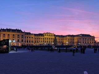 Weihnachtsmarkt am Schloss Schönbrunn