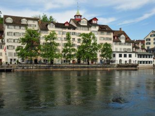 Hiking along Limmat river in Zürich