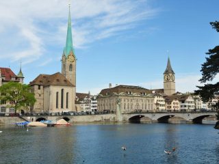 Hiking along Limmat river in Zürich