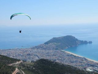 Gleitschirmfliegen über Alanya