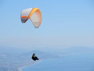 Gleitschirmfliegen über Alanya