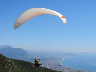 Gleitschirmfliegen über Alanya