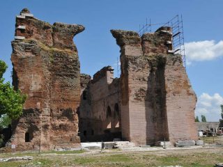 Bergama Red Basilika / Hall