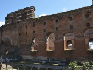 Bergama Red Basilika / Hall