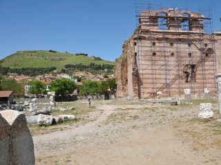 Bergama Red Basilika / Hall