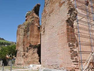 Bergama Red Basilika / Hall