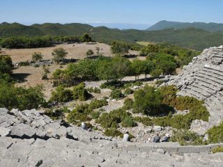 Hiking to Kyaneai