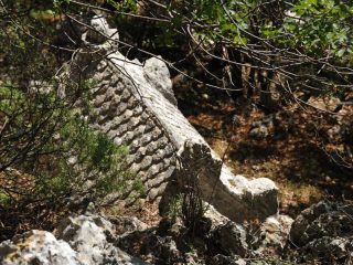 Hiking to Kyaneai