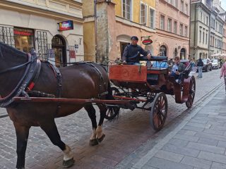 Spaziergang durch die Altstadt von Warschau