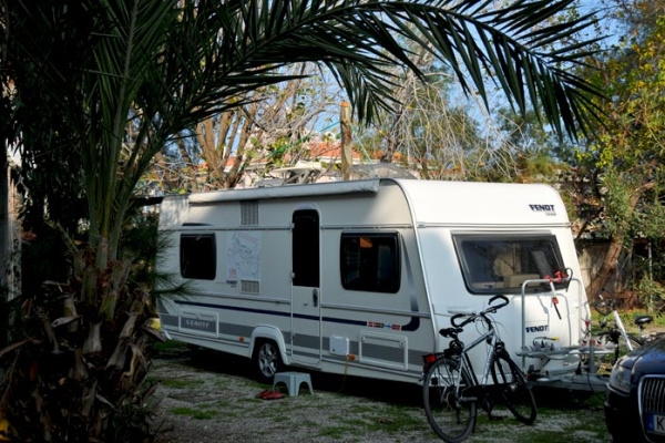 Izmir – Bike ride along the bay to the harbour