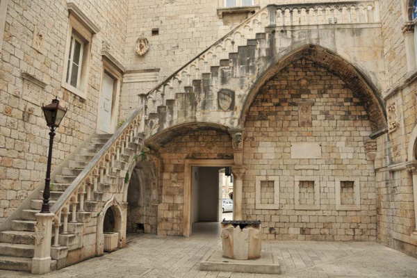 Trogir - Weltkulturerbestadt auf der Insel bei Split