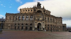 On foot - Dresden in adverse weather conditions