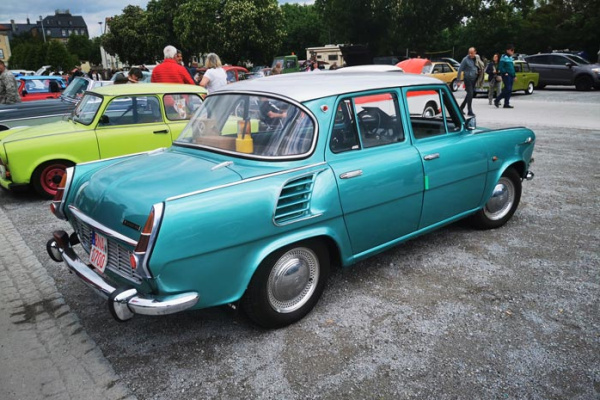 Oldtimer - Treffen mit Teilemarkt in Naumburg Teil 2