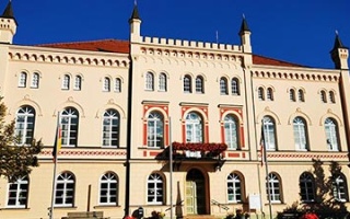 Sternberg - city wall and historic half-timbered houses