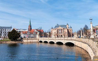 Tour of Schwerin - capital of Mecklenburg-Western Pomerania