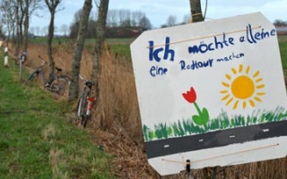 Demonstration the Frisian way – building a cycle path