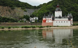 On the Rhine river between Bingen and Boppard